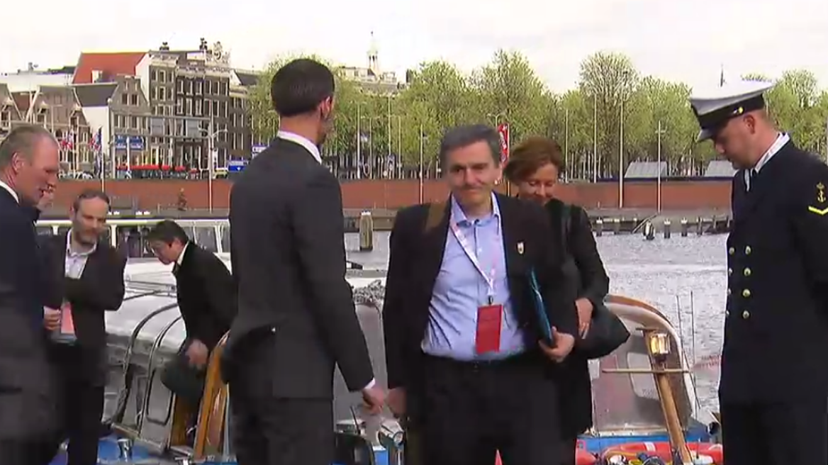 Βίντεο: Με βάρκα πήγε στο Eurogroup ο Τσακαλώτος